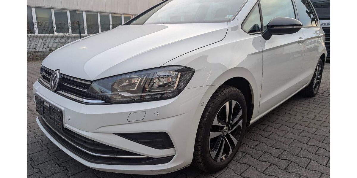 VW Golf 254.700 km 10.590 &euro; Essen 45356