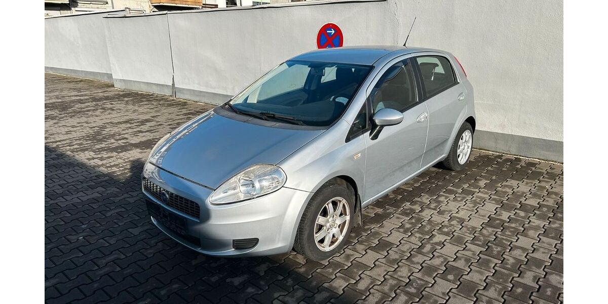 Fiat Grande Punto 158.000 km 1.750 &euro; Duisburg 47058