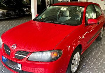 Nissan Almera 172.000 km 1.290 &euro; Oberhausen 46045