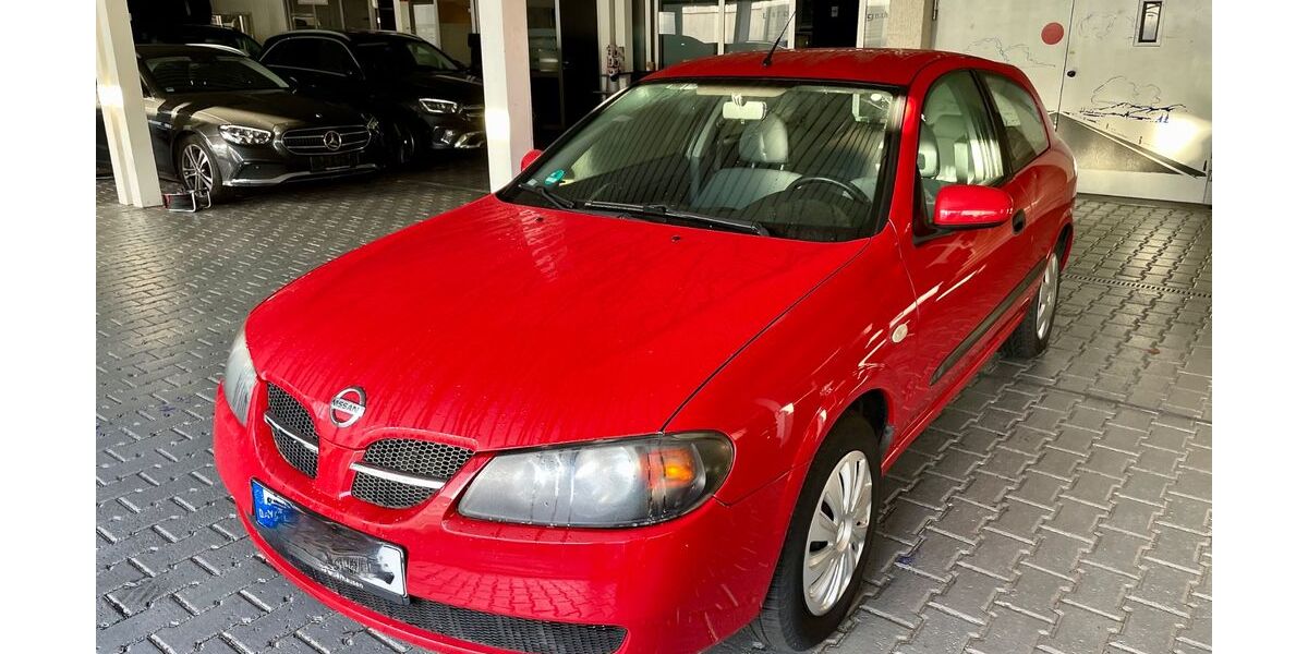 Nissan Almera 172.000 km 1.290 &euro; Oberhausen 46045