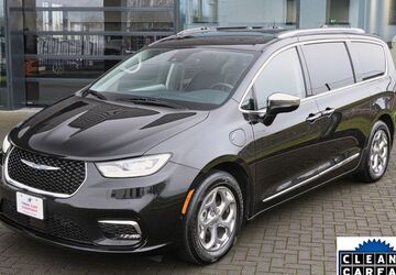 Chrysler Pacifica 54.629 km 49.999 &euro; Neukirchen-Vluyn 47506