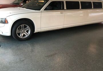 Dodge Charger 154.000 km 23.900 &euro; Oberhausen 46147