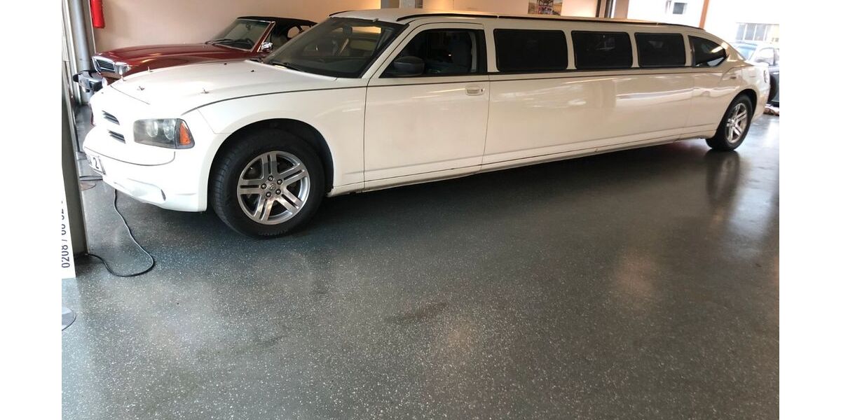 Dodge Charger 154.000 km 23.900 &euro; Oberhausen 46147