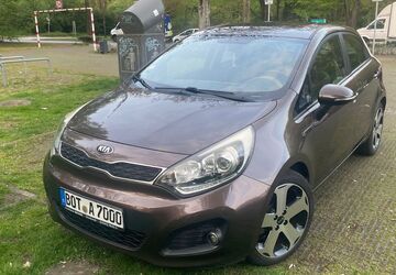 Kia Rio 87.000 km 5.800 &euro; Dinslaken 46537