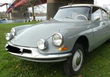 Citroen DS 83.762 km 28.000 &euro; Duisburg 47119