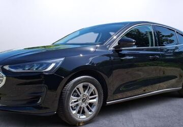 Ford Focus 15.000 km 25.390 &euro; Recklinghausen 45659