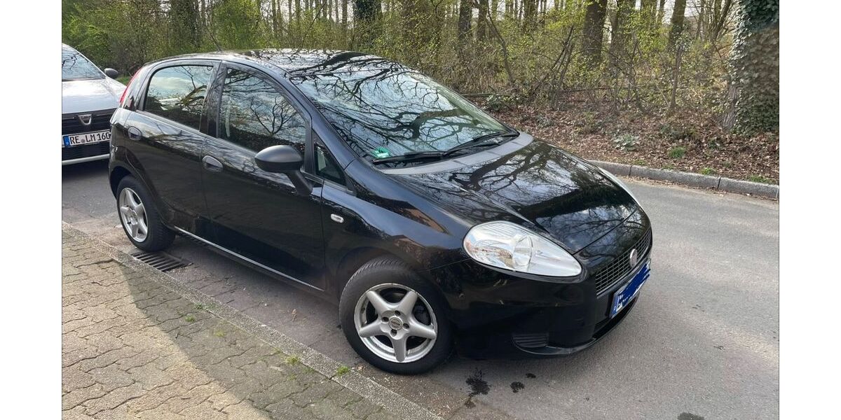 Fiat Grande Punto 159.000 km 1.700 &euro; Dorsten 46286