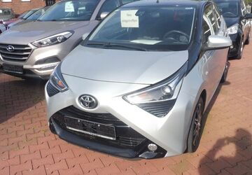 Toyota Aygo (X) 29.000 km 10.990 &euro; Oberhausen 46045