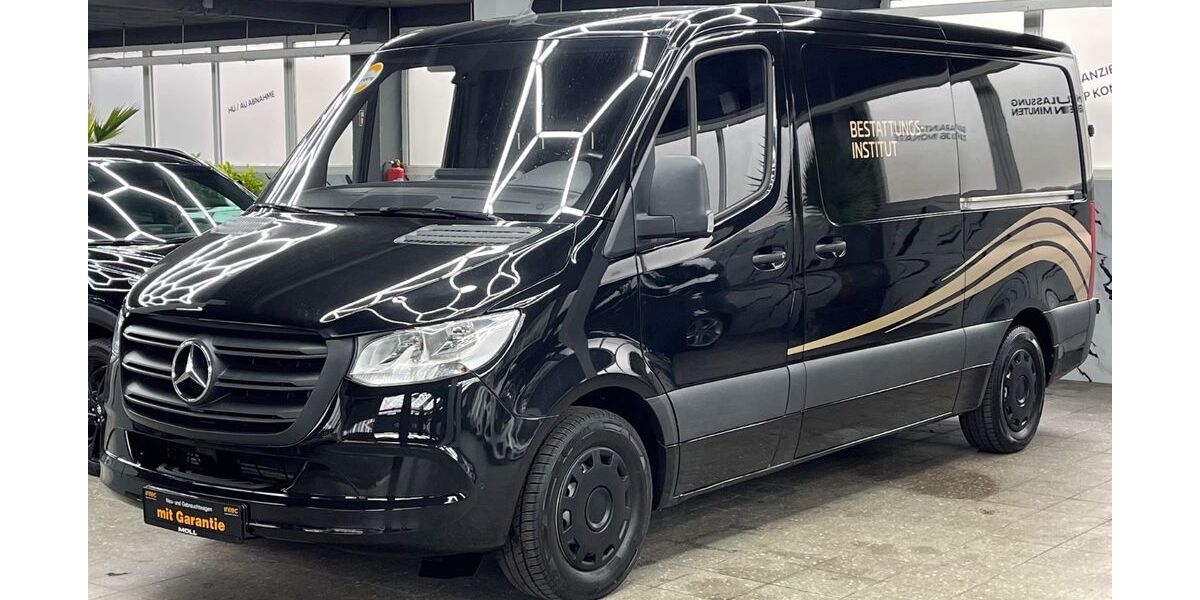 Mercedes-Benz Sprinter 89.000 km 43.950 &euro; Oberhausen 46045