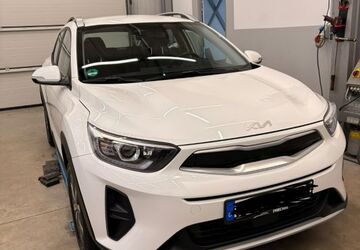 Kia Stonic 37.100 km 17.700 &euro; Moers 47447