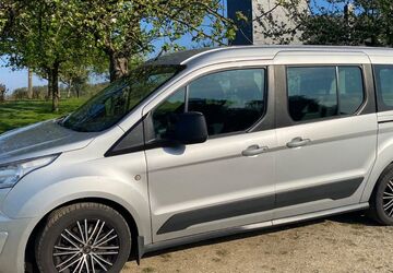 Ford Grand Tourneo 186.000 km 8.900 &euro; Velbert 42555