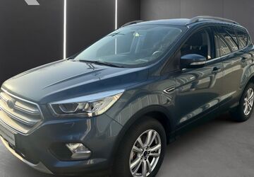 Ford Kuga 61.300 km 12.990 &euro; Bottrop 46236