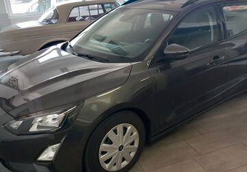 Ford Focus 93.121 km 11.999 &euro; Essen 45279