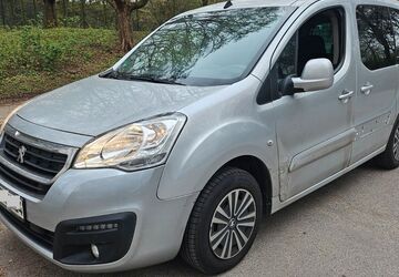 Peugeot Partner 223.326 km 4.500 &euro; Essen 45356