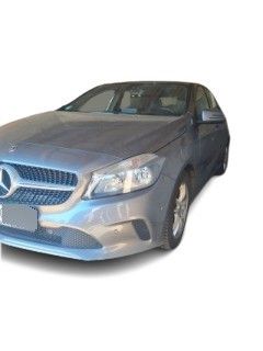 Mercedes-Benz A 180 98.000 km 16.490 &euro; Duisburg 47249