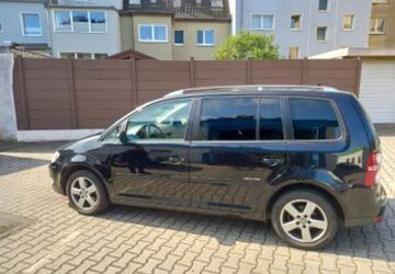 VW Touran 171.000 km 6.490 &euro; Witten 58452