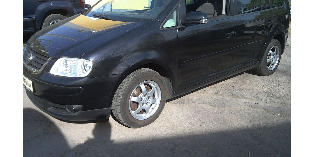 VW Touran 192.000 km 3.450 &euro; Mülheim-Speldorf 45478