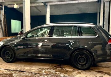 VW Golf 131.090 km 11.000 &euro; ESSEN 45149