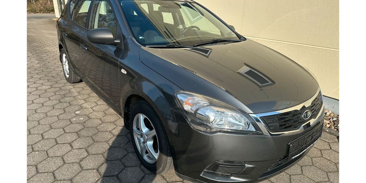 Kia ceed Sportswagon 76.000 km 4.599 &euro; Hattingen 45527