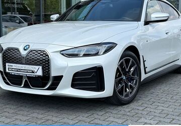 BMW i4 18.050 km 50.950 &euro; Mülheim 45472