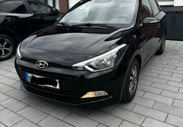 Hyundai i20 46.737 km 10.399 &euro; Herne 44625