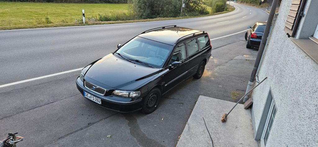 Volvo V70 385.000 km 1.900 &euro; Marl 45772