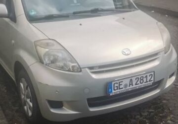 Daihatsu Sirion 95.000 km 2.199 &euro; gelsenkirchen 45888