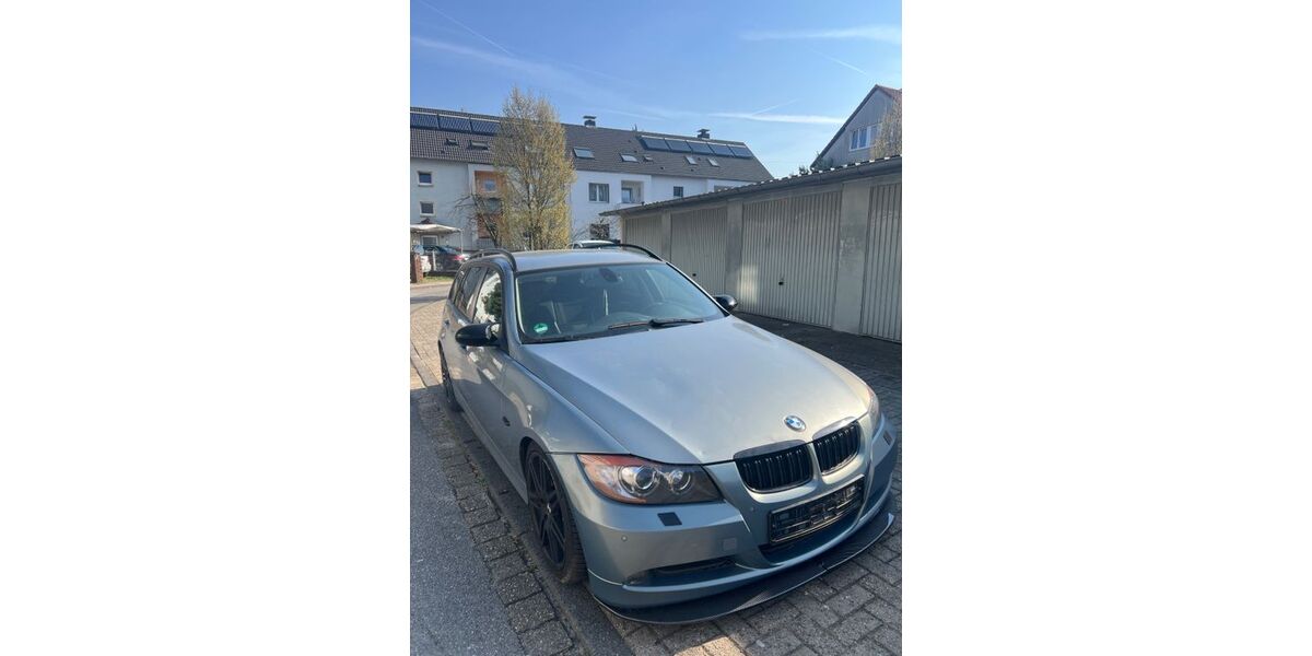 BMW 320 348.000 km 2.200 &euro; Oberhausen 46119