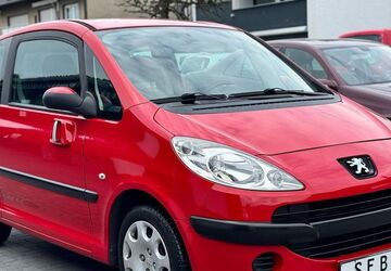 Peugeot 1007 169.500 km 1.799 &euro; Marl 45772