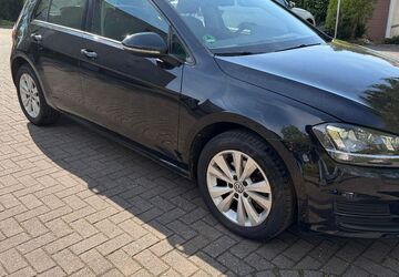 VW Golf 88.000 km 10.500 &euro; Essen 45359