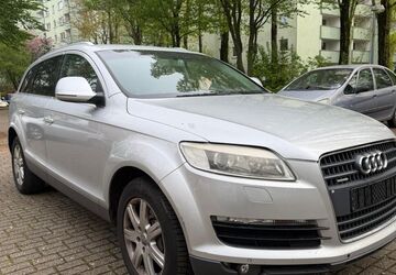 Audi Q7 319.544 km 2.990 &euro; Duisburg 47138