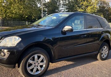 Mercedes-Benz ML 350 425.000 km 6.790 &euro; Essen 45356