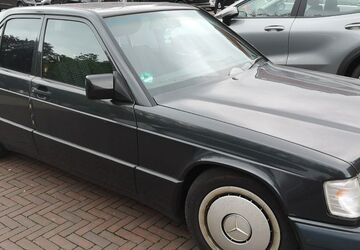 Mercedes-Benz 190 145.400 km 5.000 &euro; Herne 44651