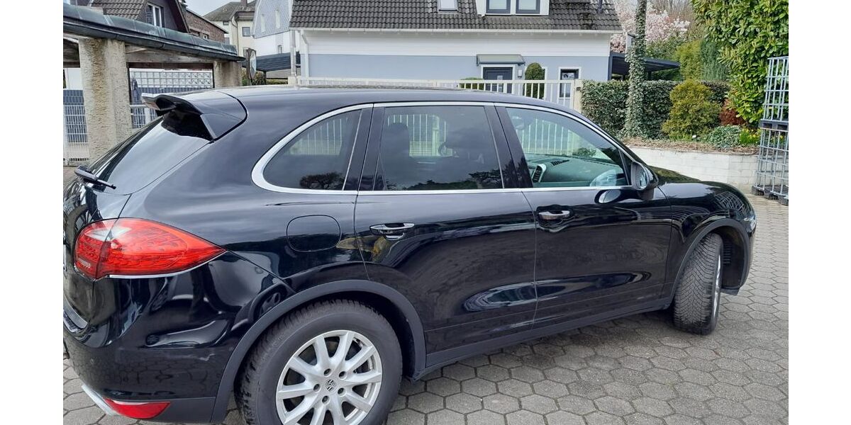 Porsche Cayenne 168.000 km 22.500 &euro; Bochum 44805