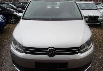 VW Touran 289.000 km 4.399 &euro; Oberhausen 46149