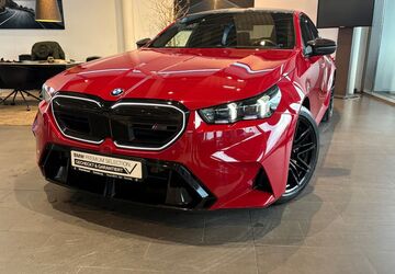 BMW M5 14.490 km 128.900 &euro; Duisburg 47119