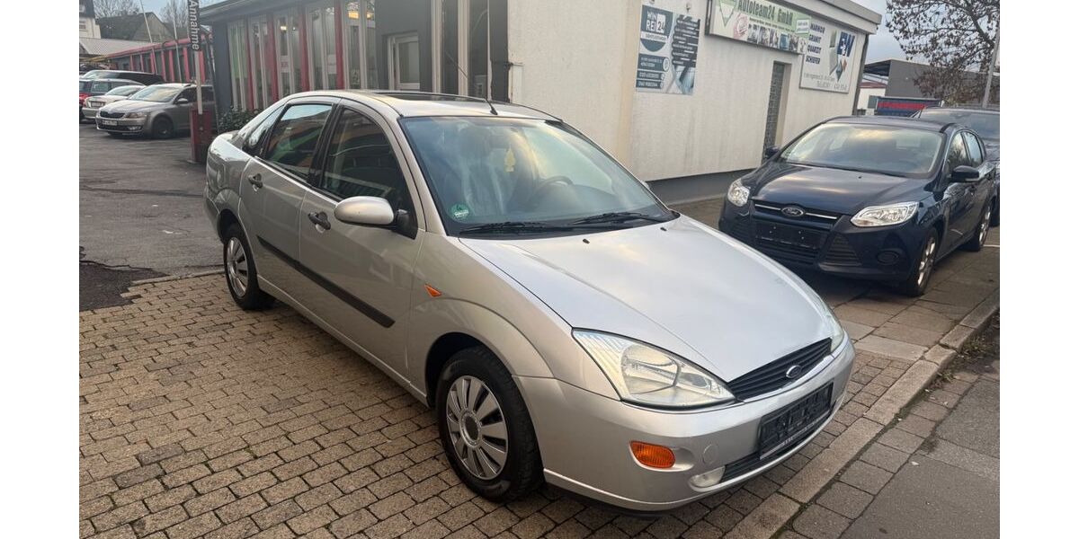 Ford Focus 118.000 km 1.990 &euro; Essen 45143
