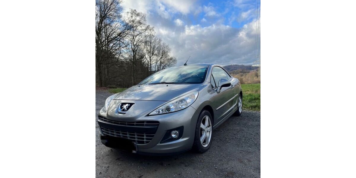 Peugeot 207 160.000 km 4.900 &euro; Oberhausen 46049