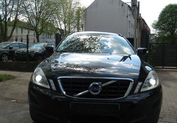 Volvo XC60 198.000 km 9.900 &euro; Gelsenkirchen 45889