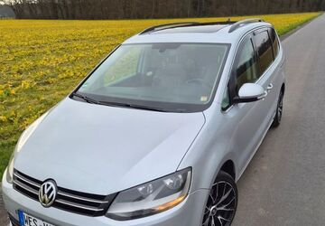 VW Sharan 274.000 km 8.799 &euro; Wesel 46485