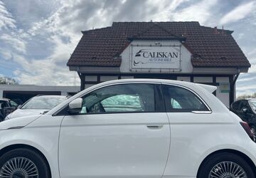 Fiat 500e 4.025 km 23.690 &euro; Dinslaken 46539