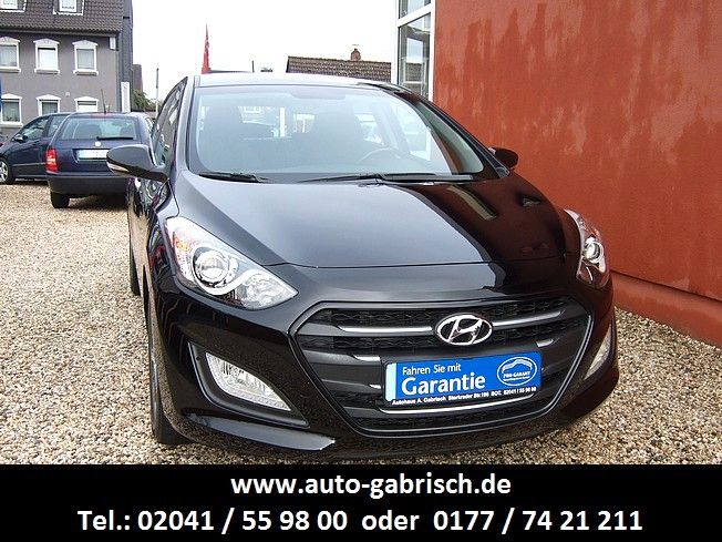 Hyundai i30 65.800 km 10.980 &euro; Bottrop 46242