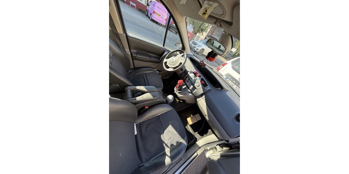 Renault Scenic 115.000 km 3.499 &euro; Heiligenhaus 42579