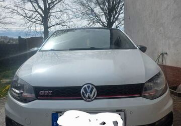 VW Polo 151.546 km 8.800 &euro; Duisburg 47167