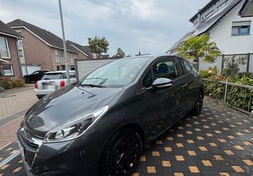 Peugeot 208 100.000 km 5.700 &euro; Rheinberg 47495