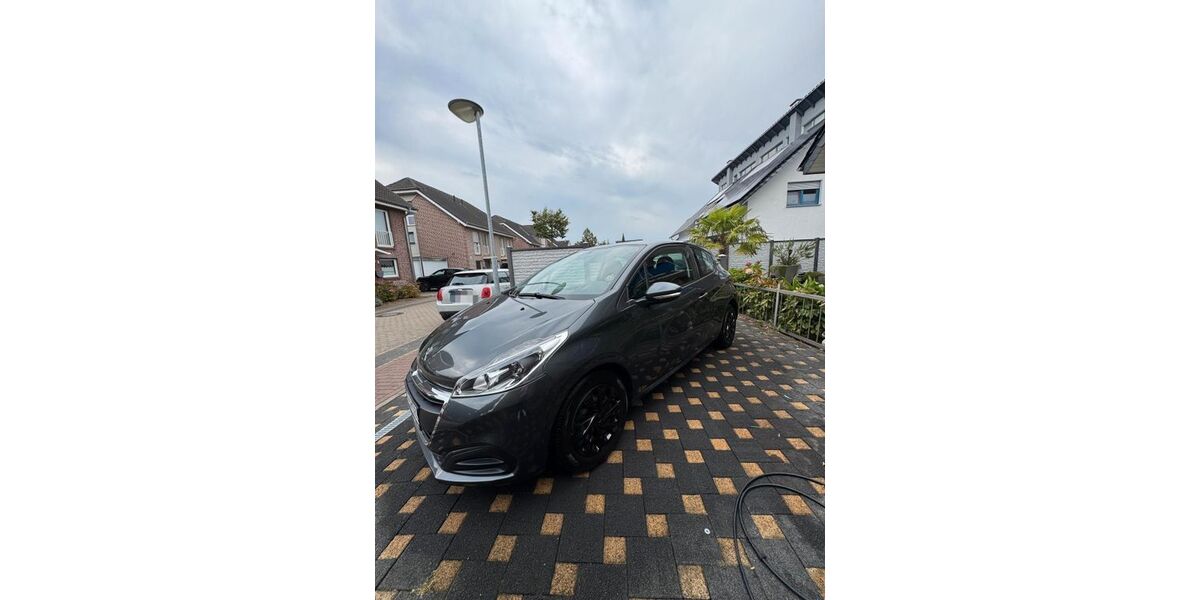 Peugeot 208 100.000 km 5.700 &euro; Rheinberg 47495
