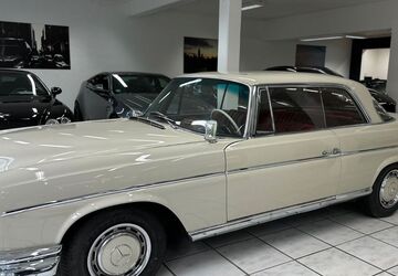 Mercedes-Benz 220 136.070 km 44.950 &euro; Essen 45279