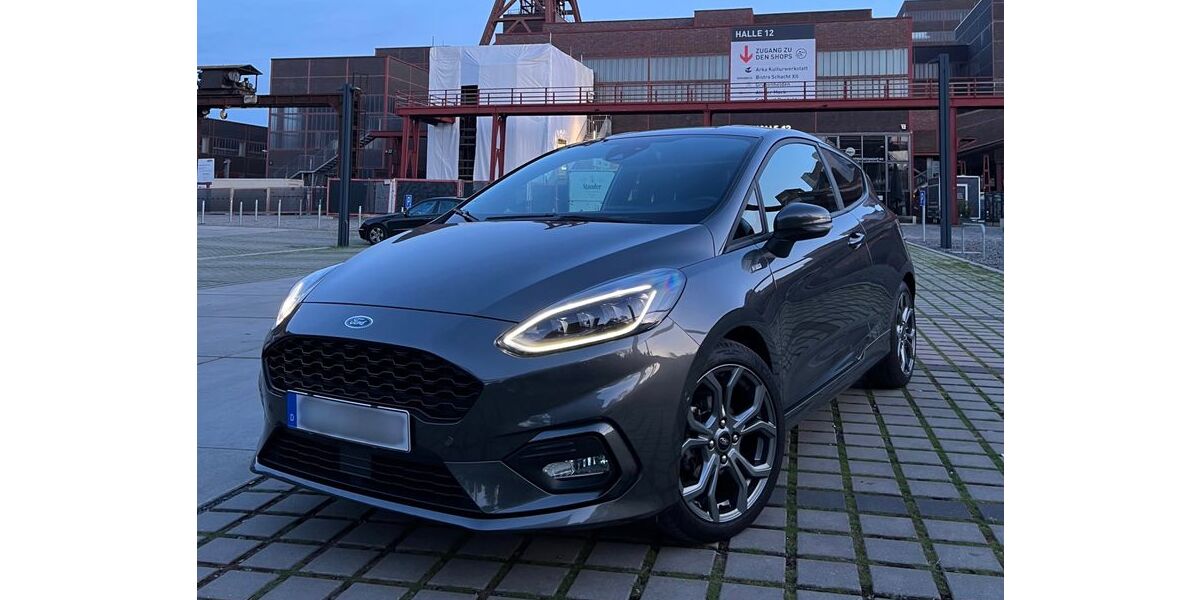 Ford Fiesta 56.000 km 14.200 &euro; Essen 45327