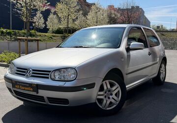 VW Golf 220.998 km 2.000 &euro; Essen 45145