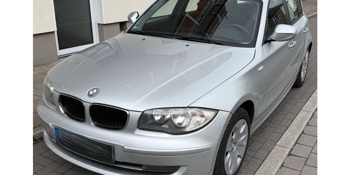BMW 118 98.000 km 7.500 &euro; Wesel 46483